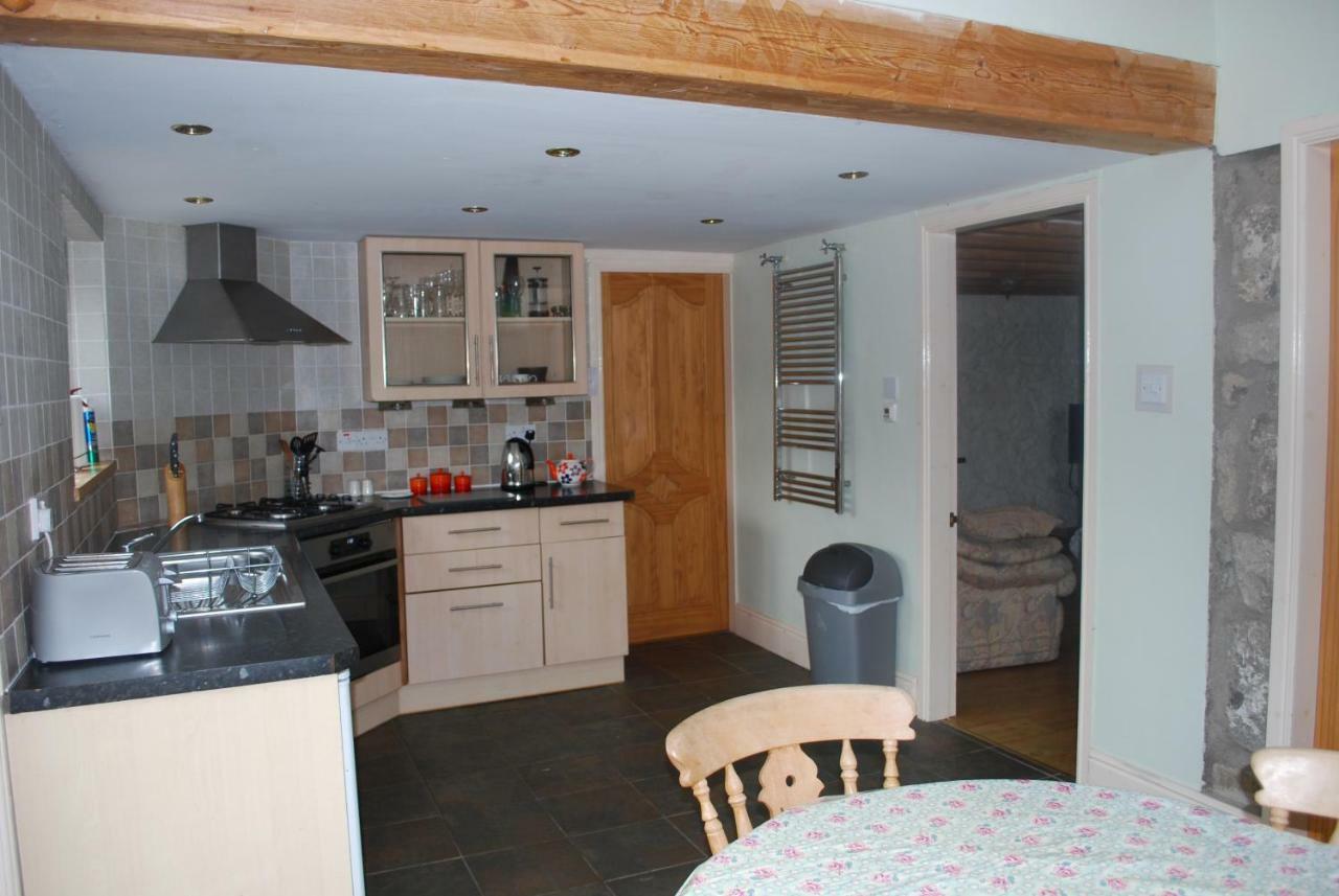 Ty Gylfinir Holiday home