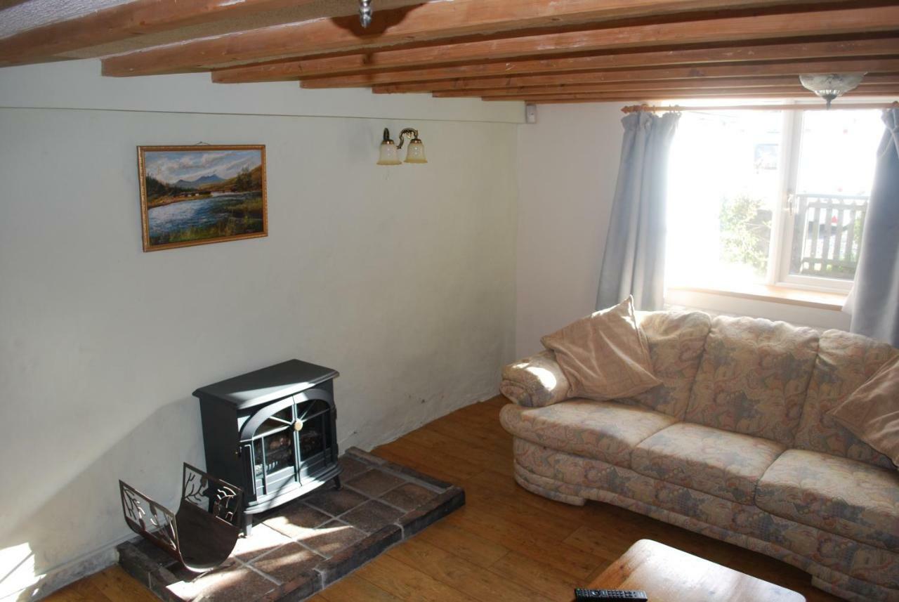 Holiday home Ty Gylfinir